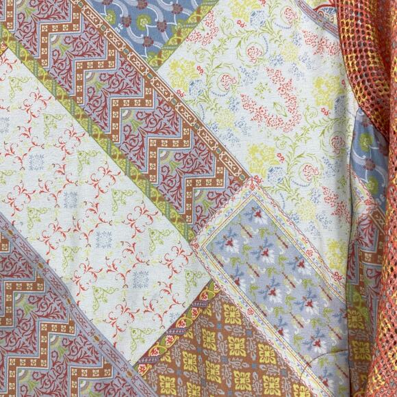 NWOT VINCENTE Tunic Patchwork Floral Multi Fishnet Sleeve Button Spandex Coral - Picture 7 of 12